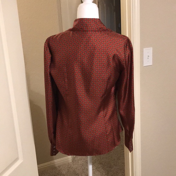 Ann Taylor -Button down Long sleeve blouse -Size 6 - Picture 3 of 13